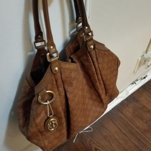 Gucci Leather Sukey Tote